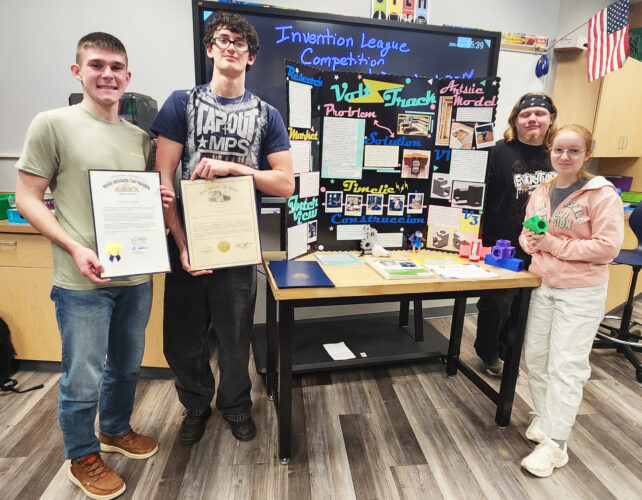 ELHS students present STEM invention at Ohio Statehouse